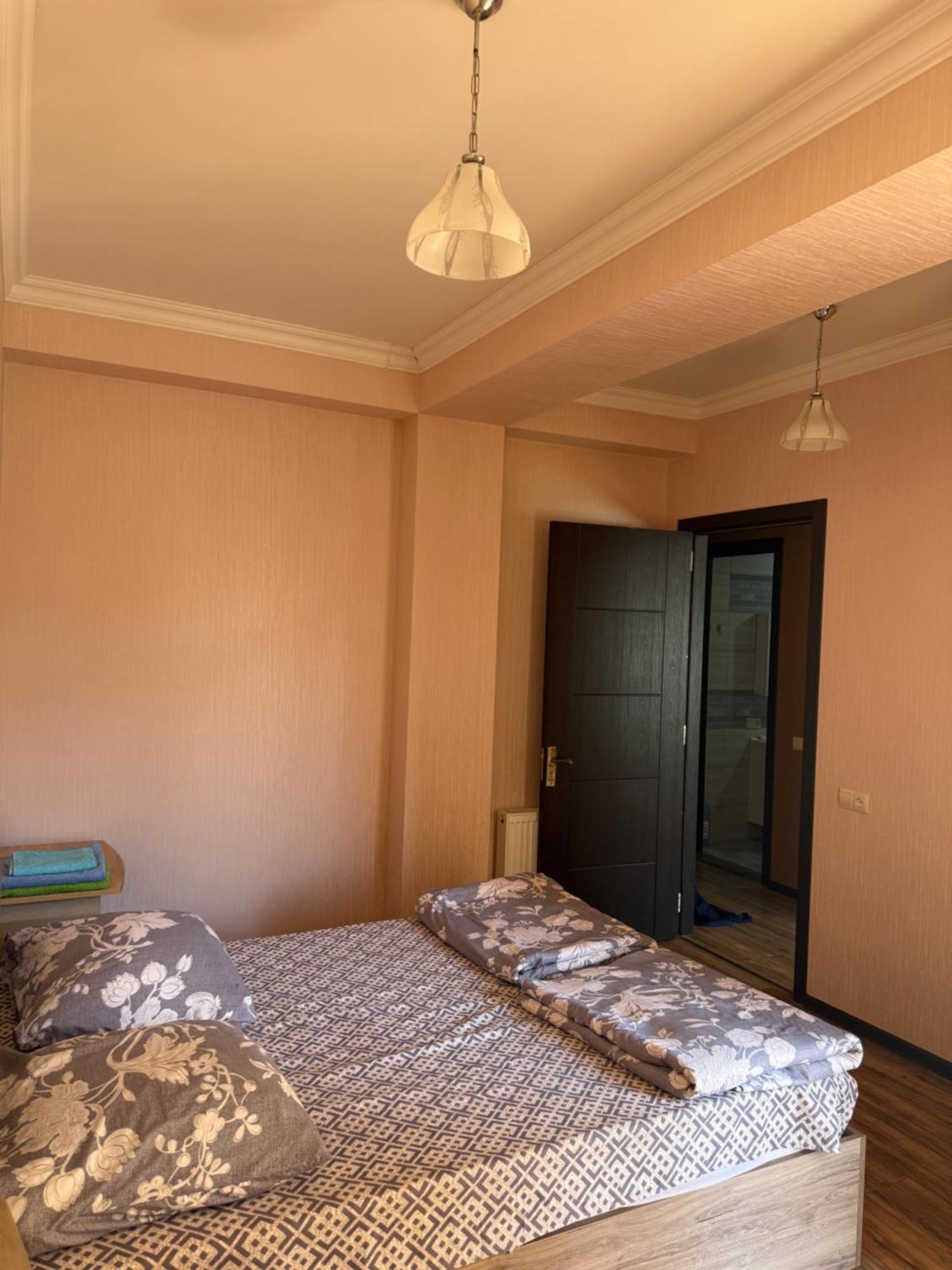 House In Varketili 第比利斯 外观 照片